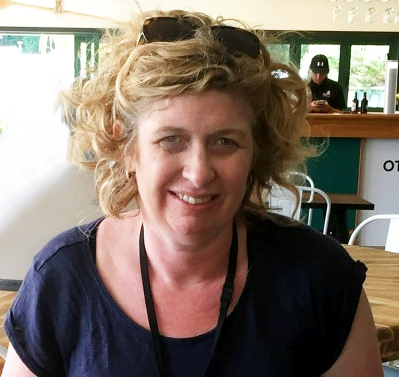 Jo Gibbs<br> Receptionist